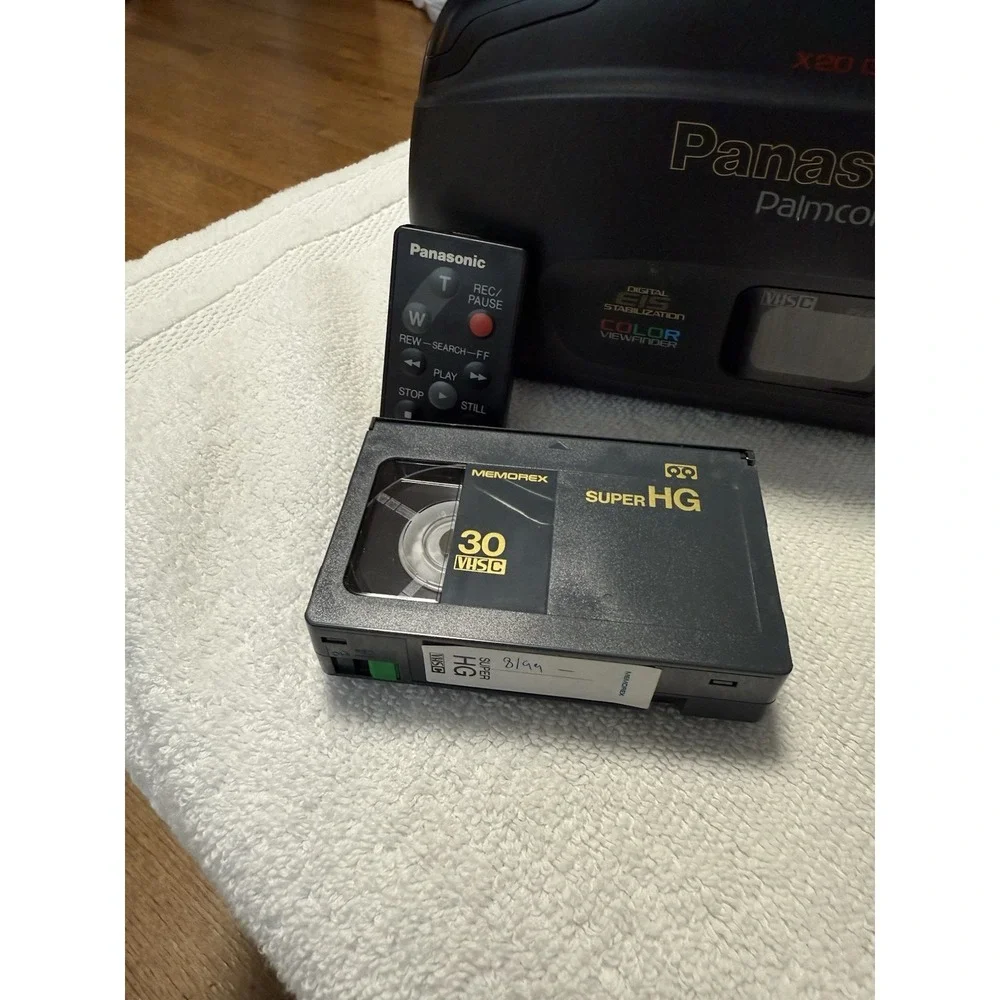 Panasonic PV-IQ604 Camcorder - Black , Please Read Description